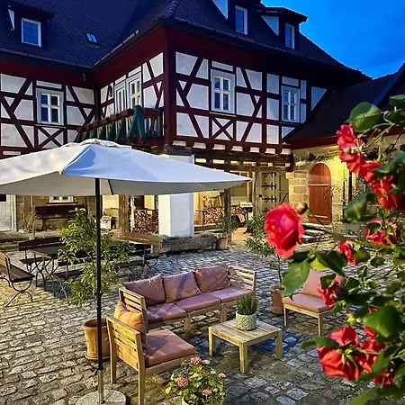 Cosy Historic Brewery With Beautiful Outdoor Space *