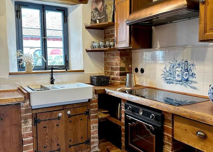 Villa Cosy Historic Brewery With Beautiful Outdoor Space *