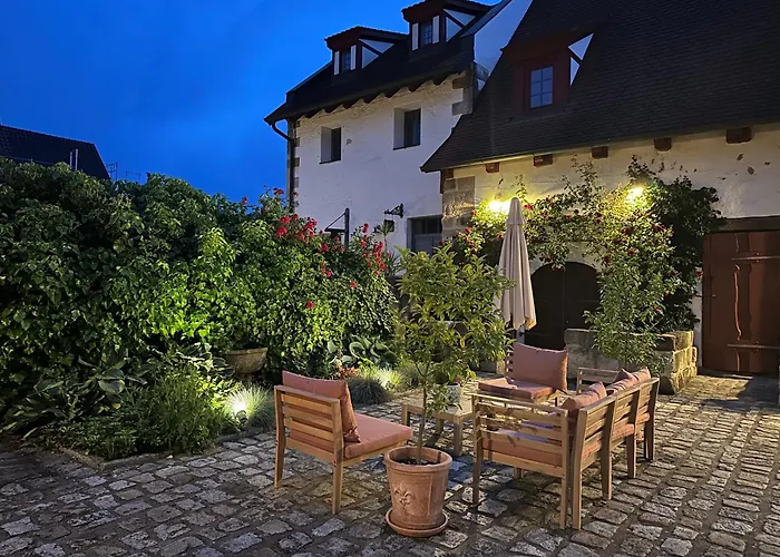 Cosy Historic Brewery With Beautiful Outdoor Space