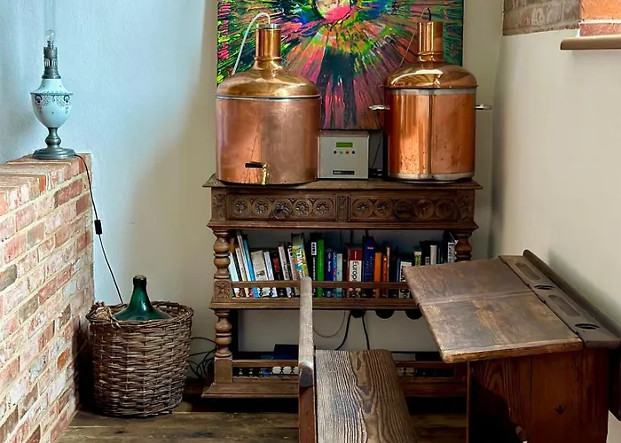 Cosy Historic Brewery With Beautiful Outdoor Space Вилла